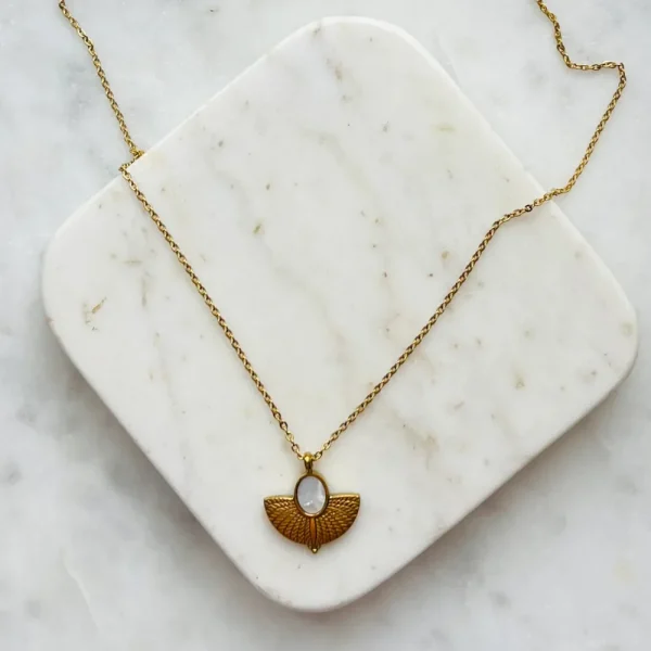 AKA Necklaces^ROWAN Cream Shell Gold Pendant Necklace