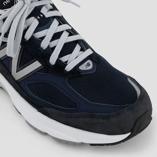 New Balance Sneakers | Athletic & Hiking^990v6 - Navy with White